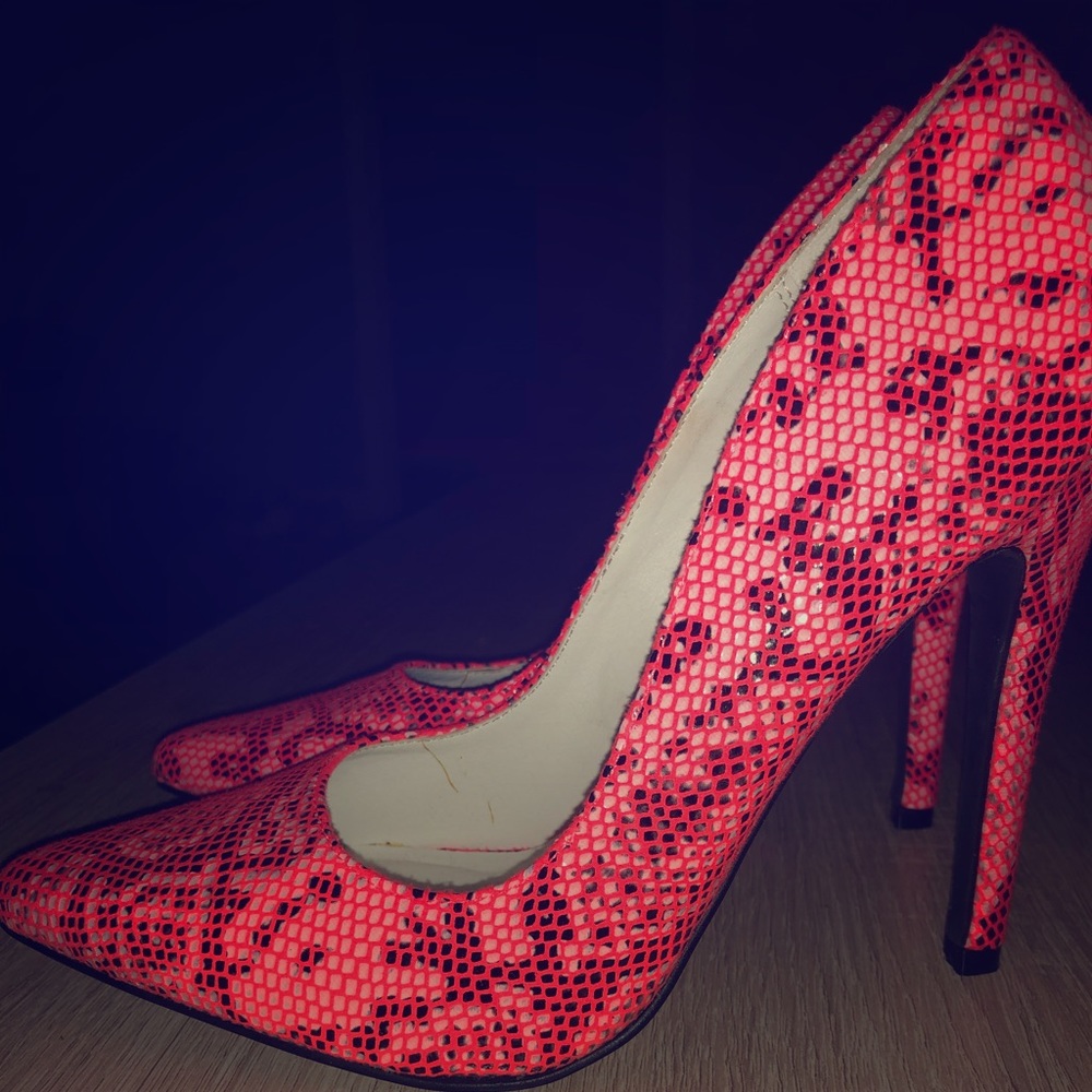 Hot Pink Heels